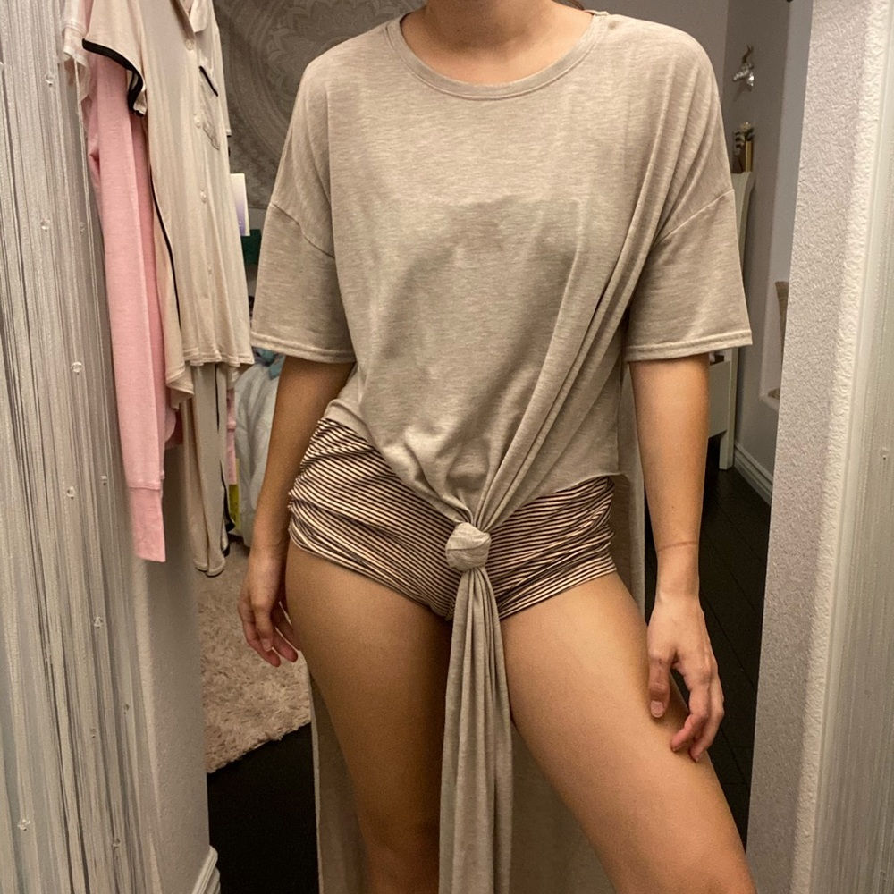 Missguided Oatmeal High-Low Shirt Top 🪐